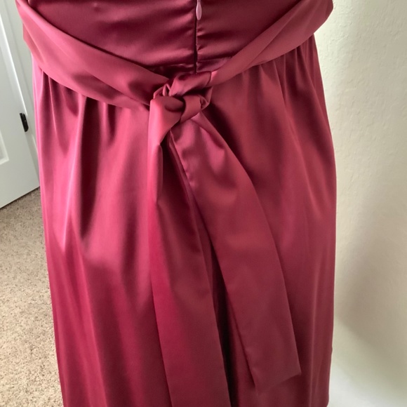 Holiday dress - Picture 6 of 7